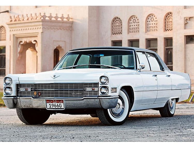 Auto 1966 Cadillac Sedan Deville
