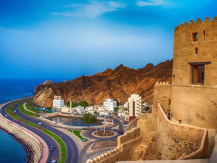 NAT 191118 OMAN1-1574068648238