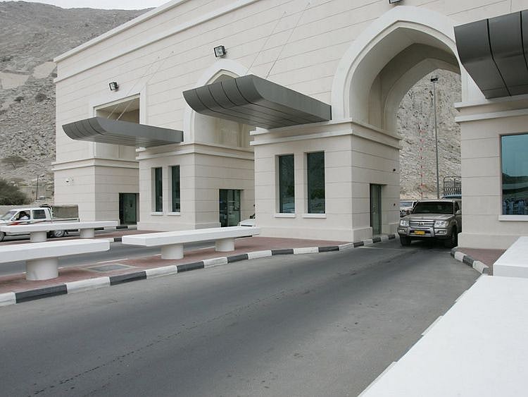 NAT 191118 OMAN111-1574068650210