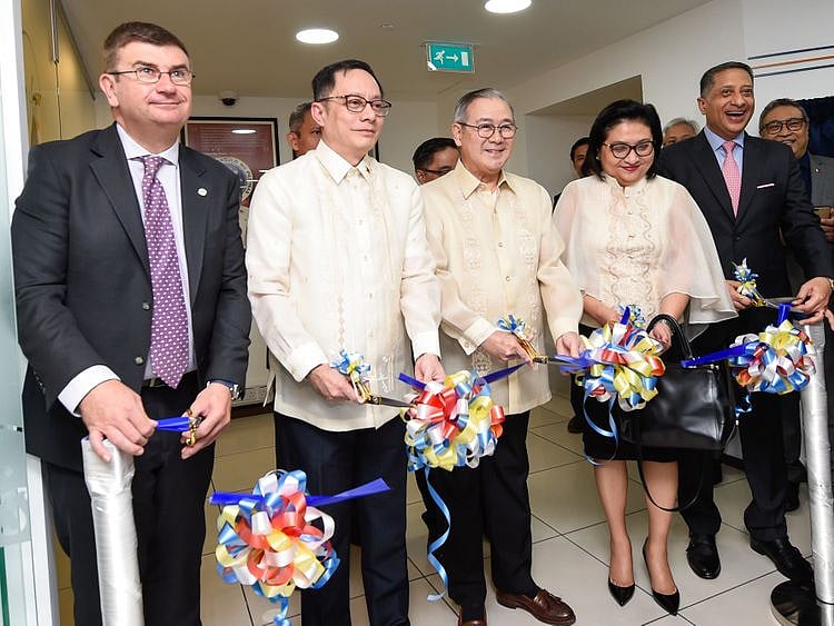 NAT 191121 PHILLIPINE VFS GLOBAL-7-1574340512302