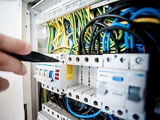 UAE: Facing a high electricity and water bill? How to check and file dispute