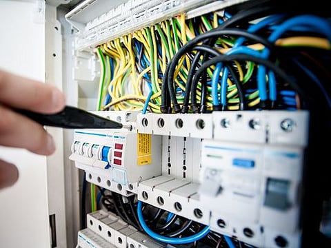 Abu Dhabi’s Department of Energy (DoE) has updated its list of violations and fines for companies operating in the emirate.