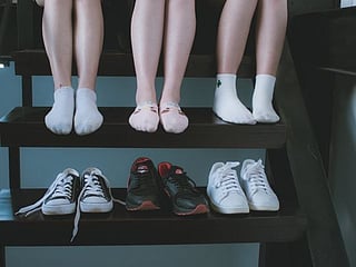 How to pick the right school shoes for your children in the UAE?