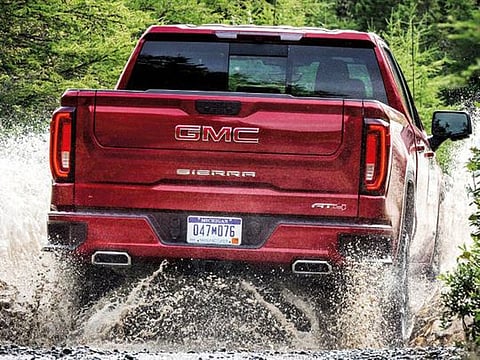 In addition to the updated 6.2-litre, the new Sierra gets a revised 5.3-litre V8, as well as an all-new 3.0-litre inline-six turbo-diesel engine (that we’ll never see here in the UAE...)