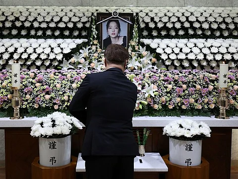 A man pays tribute at a memorial altar of K-pop star Goo Hara at the Seoul St. Mary's Hospital in Seoul, South Korea November 25, 2019. 