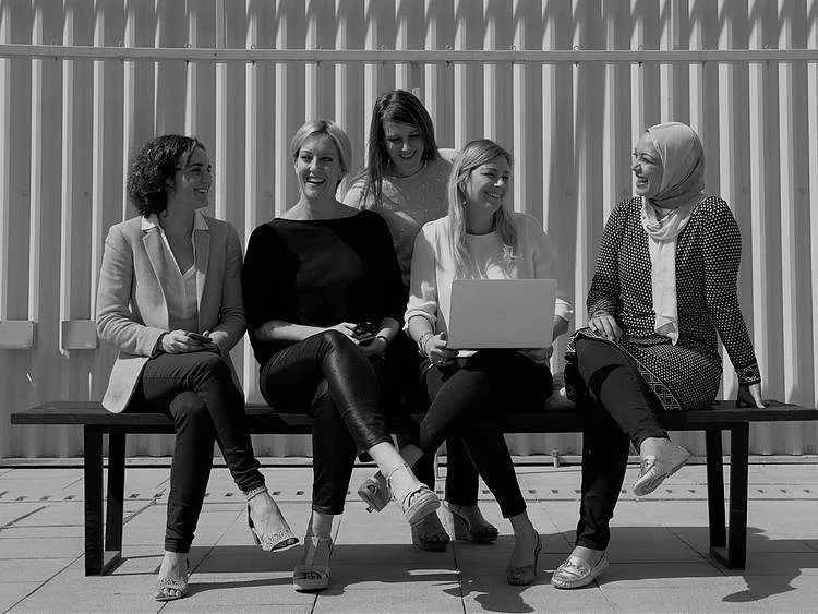 The five founders of QiDZ