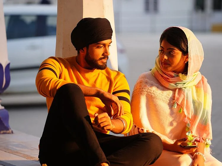 Kalidas Jayaram with Merin Philip in Happy Sardar (2)-1574835872002