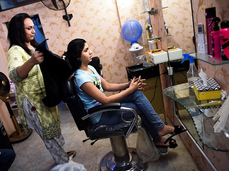 pakistan salon-1574935132925