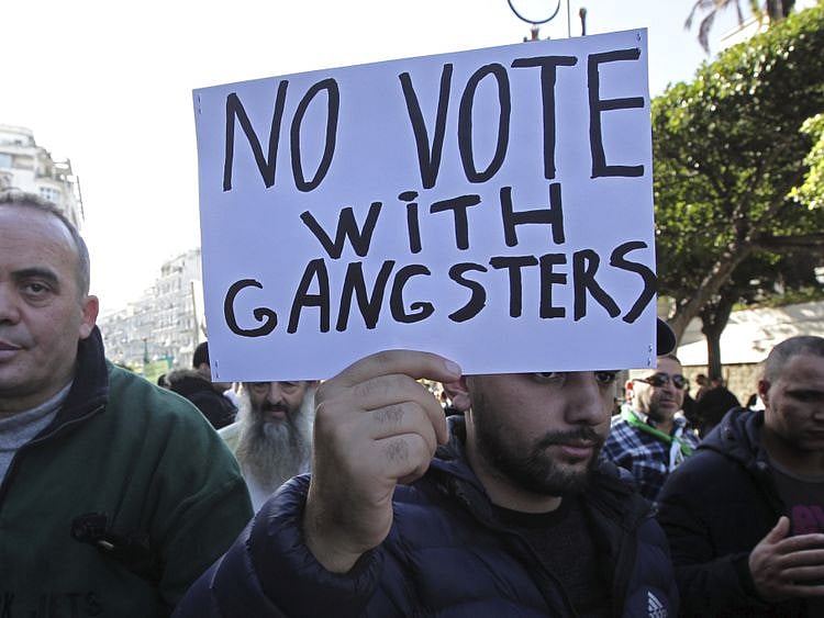 Copy of Algeria_Protest_13653.jpg-47fc9-1575803464238