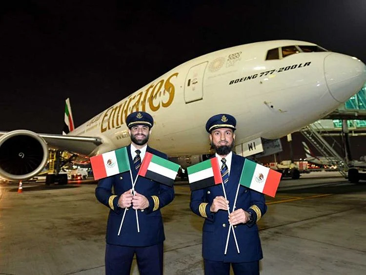 Emirates flight mexico