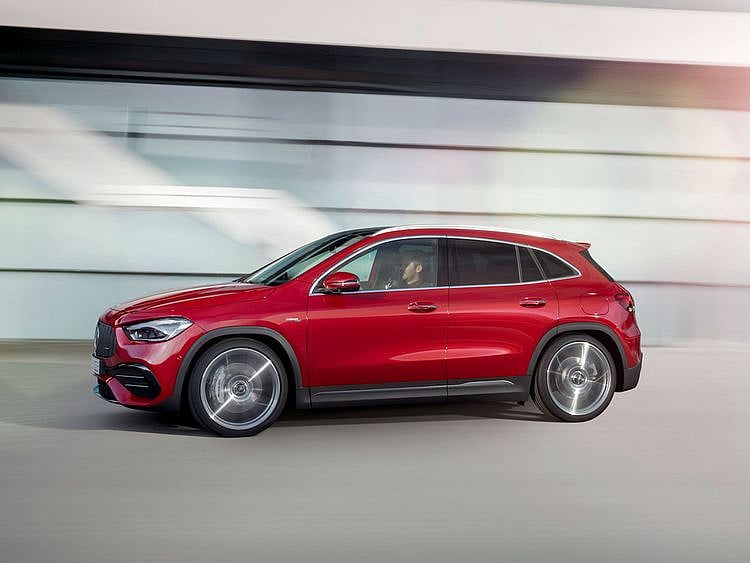 Auto Merc-AMG GLA 35 4 Matic