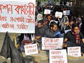 At least five dead in protests against Indian citizenship law