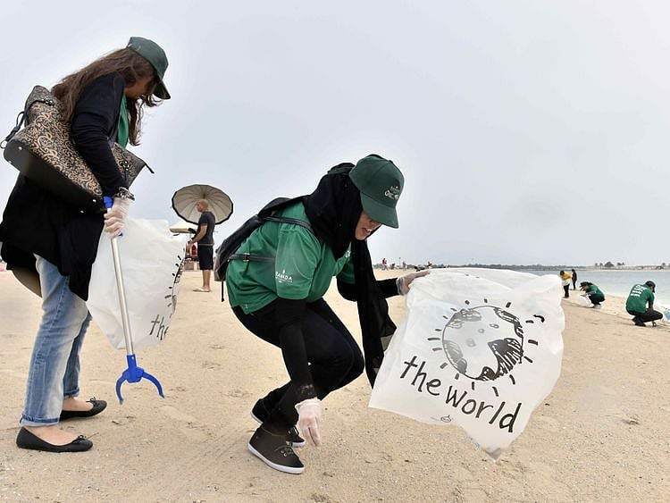 OPN 191219 beach cleaning-1576750544379