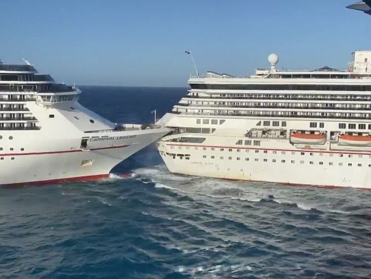 WLD 191221 MEXICO-TOURISM-CRASH-1576931625657