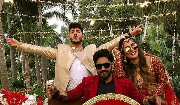 Abrar ul Haq in Chamkeli video with Mehwish Hayat and Shahveer Jafry-1577081678362