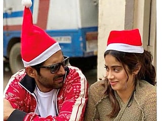 See Kareena Kapoor, Karan Johar, Malaika Arora and others partying for Christmas