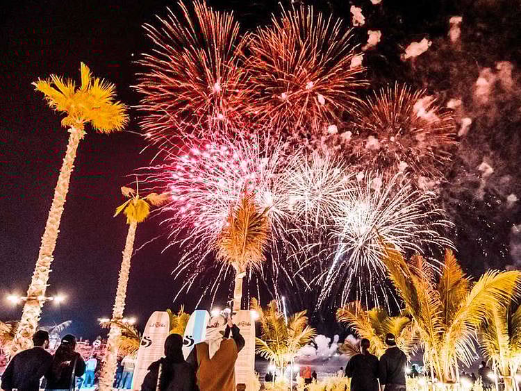 SU_191226_DSF-events-DSF-fireworks-for-web