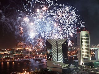 In pictures: 25 glorious years of Dubai Shopping Festival
