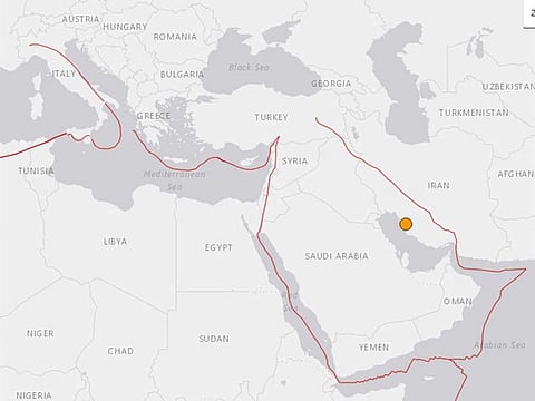 Map showing the location of Iran earth quake near nuclear plant