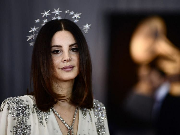 Lana Del Rey-1578035638357