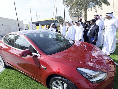 •	Al Tayer inspecting DTC services

RTA