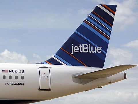 A JetBlue Airbus A320.