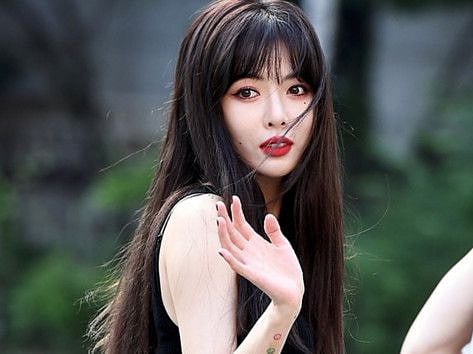 Hyuna-1578394593405