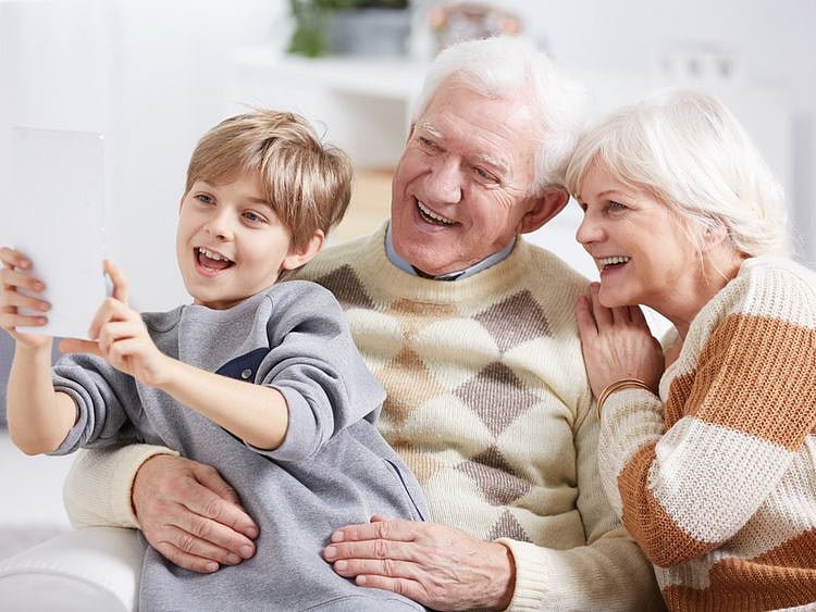 OPN GRANDPARENTS-1578832458040