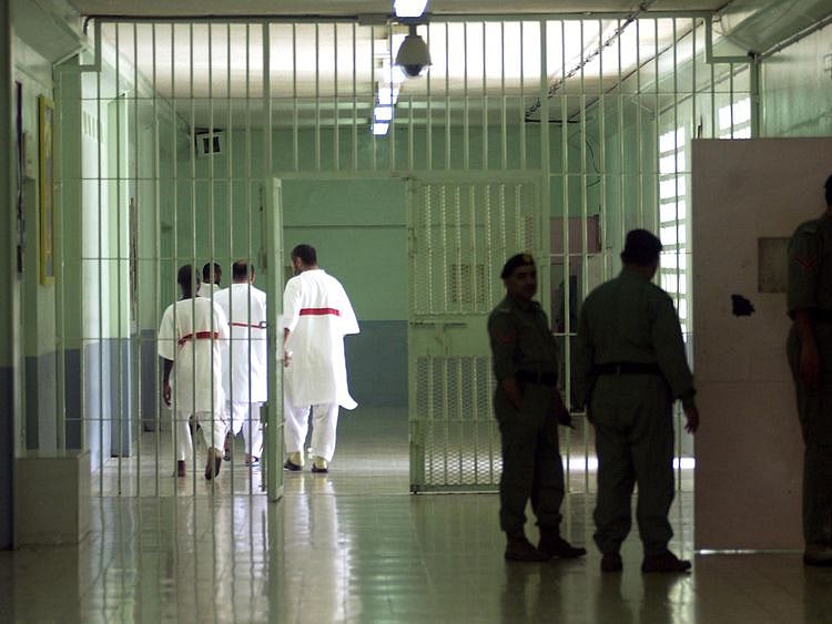 NAT 200113 JAIL1-1578914022815