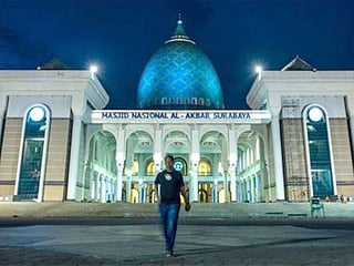 Indonesia's 'mosque hunters' count them up one at a time