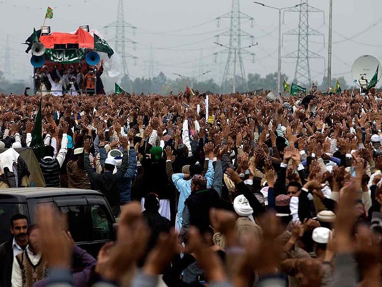 Pakistan hardliners