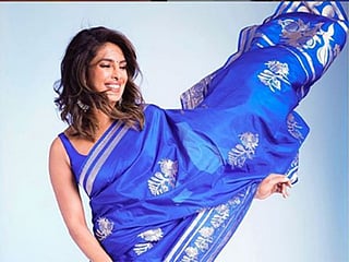 Bollywood: Hubby Nick gushes over Priyanka's saree look
