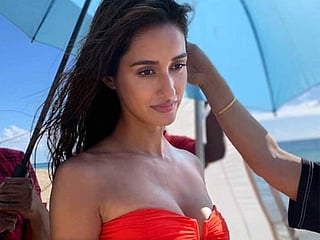 Disha Patani sets Instagram on fire