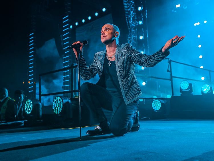 Robbie Williams (6)-1579950352134
