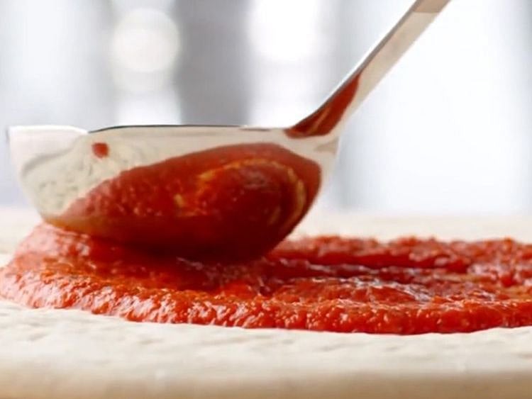 Papa John's pizza Dubai sauce