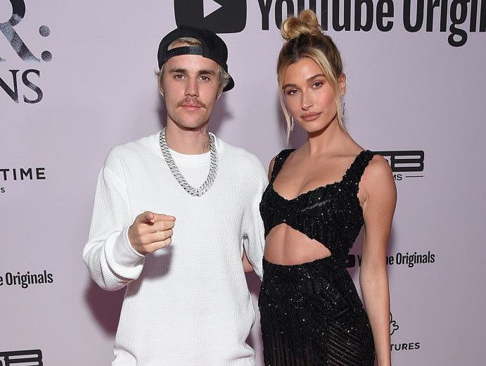 TAB 200130  Hailey Baldwin JUSTIN13-1580369910743