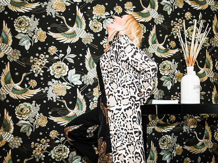 Toni Snyder aka @colourswank (2)-1580387816851