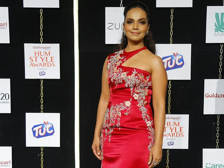 Aamina Sheikh-1580724096709