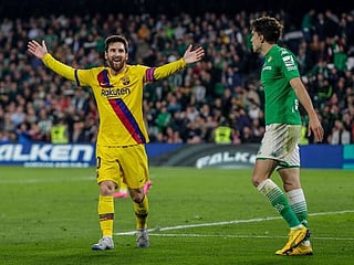 In pictures: Barcelona keep pace in La Liga, Inter Milan top Serie A, Bayern held
