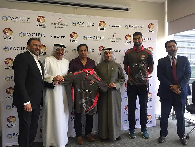 Robin Singh is unveiled as the new UAE coach