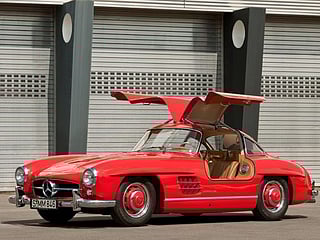 Be my Valentine! The hottest cars from the present and past that we would love to drive (with or without a date!)