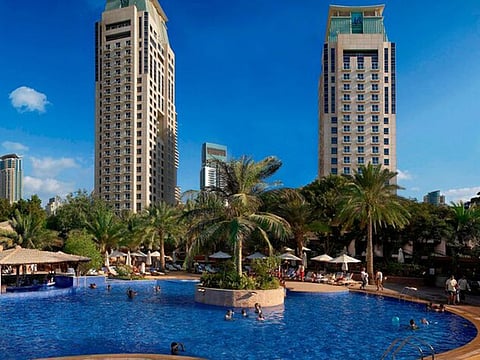 Habtoor Grand will host the beach tennis