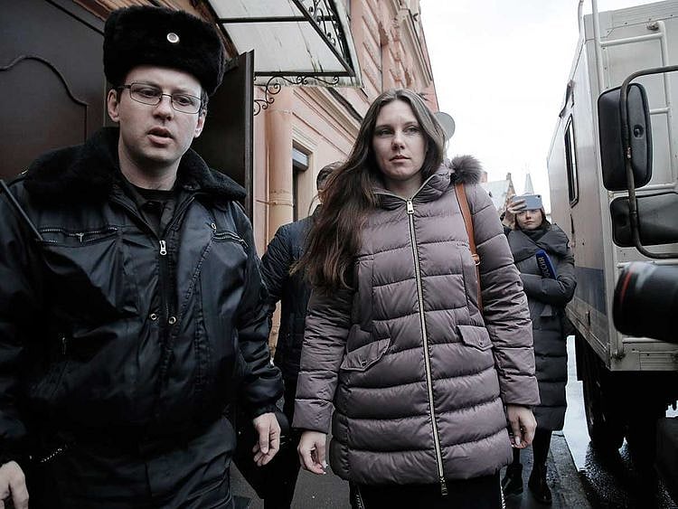 China_Outbreak_Russia_63526