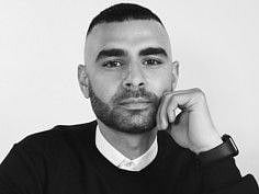 Yousef Akbar-1581938583551