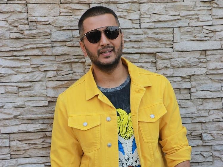 TAB 200226 Ritesh Deshmukh1-1582712936376