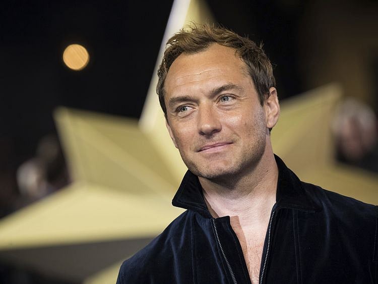 TAB 200227 Jude Law-1582789280580