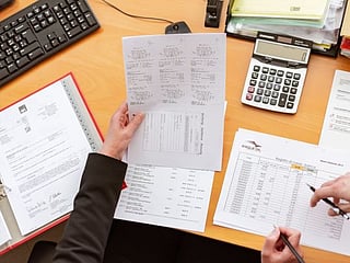 Can I take unpaid leave from work in the UAE?