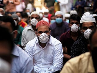 Photos: Friday prayers amid coronavirus outbreak in Middle East