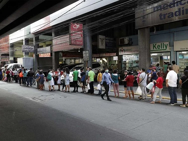 Panic buying Manila