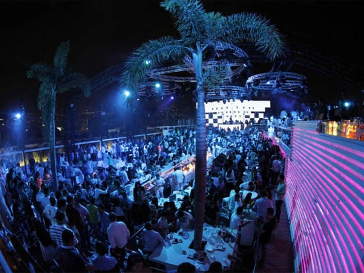 200314 night club